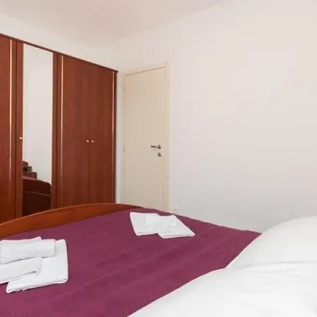 Appartement Nikolina *