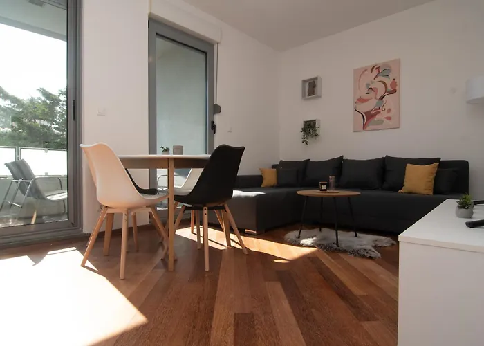 Nikolina Apartamento